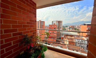 Excelente apartamento en Laureles