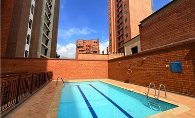 Excelente apartamento en Laureles