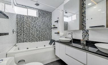 Apartamento amplio, moderno y amoblado en Castropol