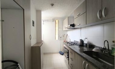 APARTAMENTO EN AL QUILER EN SUR CENTRAL NAPOLES