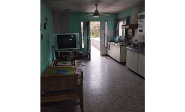 Se vende casa en Viale calle 9 de Julio