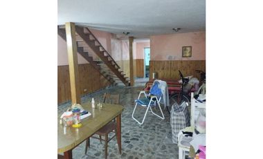 Se vende casa en Viale calle 9 de Julio