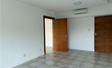 OFICINA ALQUILER EN LOMAS DE SAN ISIDRO