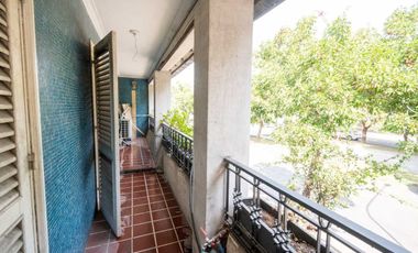 CASA A LA VENTA SOBRE AVENIDA FREYRE