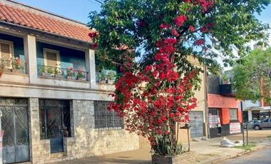 CASA A LA VENTA SOBRE AVENIDA FREYRE