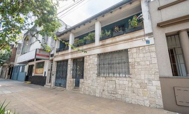 CASA A LA VENTA SOBRE AVENIDA FREYRE