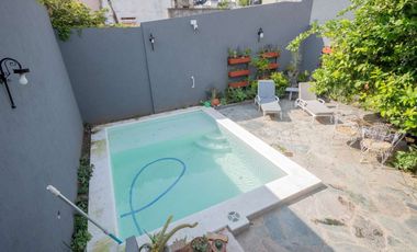CASA A LA VENTA SOBRE AVENIDA FREYRE
