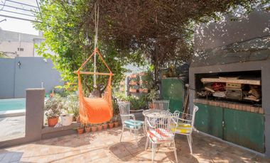 CASA A LA VENTA SOBRE AVENIDA FREYRE