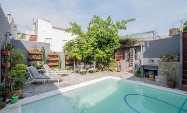 CASA A LA VENTA SOBRE AVENIDA FREYRE