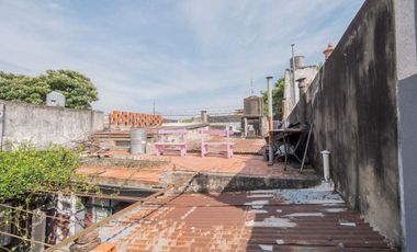 CASA A LA VENTA SOBRE AVENIDA FREYRE