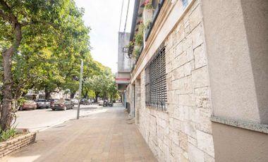 CASA A LA VENTA SOBRE AVENIDA FREYRE