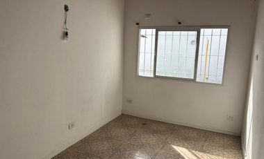 Departamento Tipo Casa en alquiler en Villa Dominico