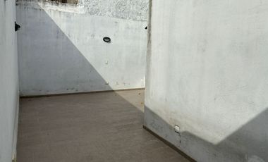 Departamento Tipo Casa en alquiler en Villa Dominico