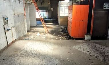 VENTA RAMOS MEJIA DEPOSITO CON DOS CASAS EN LOTE