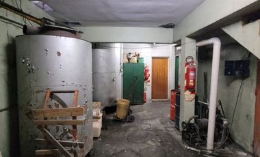 VENTA RAMOS MEJIA DEPOSITO CON DOS CASAS EN LOTE