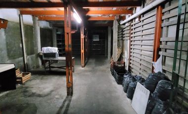 VENTA RAMOS MEJIA DEPOSITO CON DOS CASAS EN LOTE