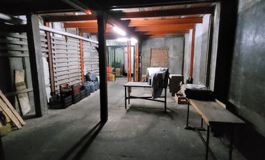 VENTA RAMOS MEJIA DEPOSITO CON DOS CASAS EN LOTE
