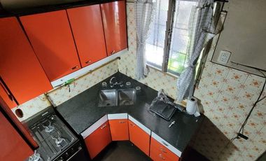 VENTA RAMOS MEJIA DEPOSITO CON DOS CASAS EN LOTE