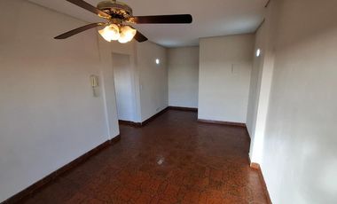 DEPARTAMENTO 3 AMBIENTES ALQUILER ADROGUE CENTRO