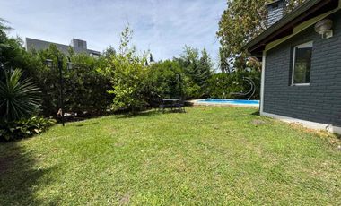 Casa 4 ambientes con pileta y quincho en Canning