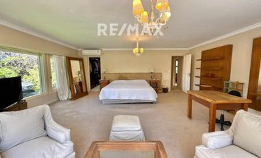 VENTA CASA 6 dormitorios PACHECO pileta y parque