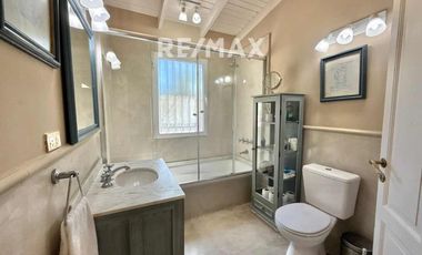 VENTA CASA 6 dormitorios PACHECO pileta y parque