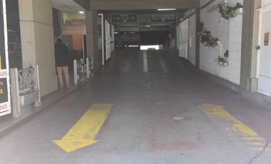 VENTA COCHERA EN CORRIENTES 863