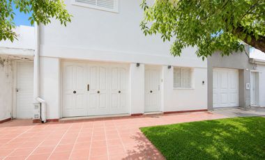 Dúplex PH en Villa Dora · 2 dorm. - cochera.