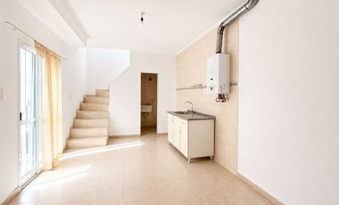 Dúplex PH en Villa Dora · 2 dorm. - cochera.