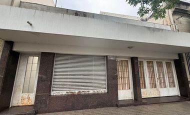 3 dormitorios, cochera patio y en quincho | VENTA