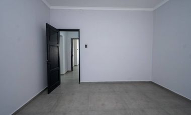 Casa a estrenar con patio verde en Guadalupe