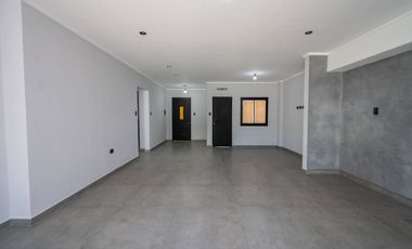 Casa a estrenar con patio verde en Guadalupe