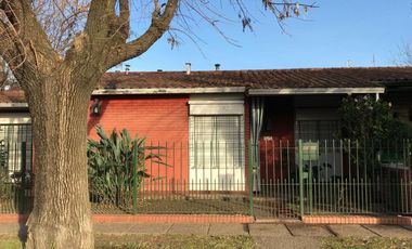 CASA EN VENTA EN BARRIO MARITIMO
