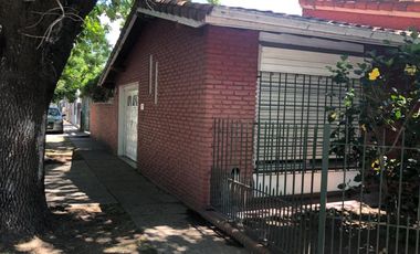 CASA EN VENTA EN BARRIO MARITIMO