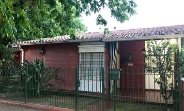CASA EN VENTA EN BARRIO MARITIMO