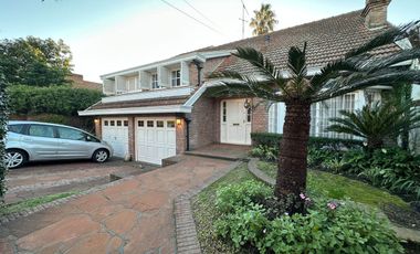 CASA 7 AMBIENTES, COCHERA Y PILETA EN QUILMES