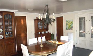 CASA 7 AMBIENTES, COCHERA Y PILETA EN QUILMES