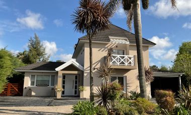 CASA EN VENTA EN VILLAGE DEL PARQUE
