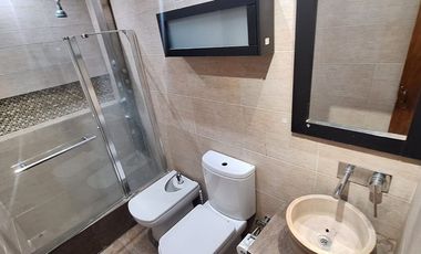 VENTA EN BLOQUE CASA Y DEPTO EN BERAZATEGUI