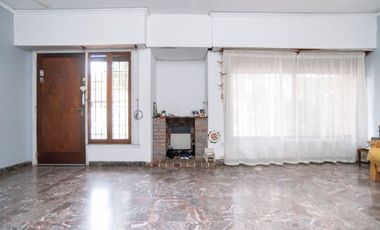 Casa 3 ambientes en venta Quilmes Apto Credito