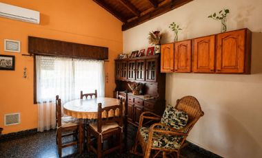Venta Casa de 3 ambientes en Berazategui