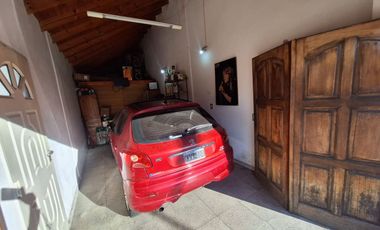 VENTA CASA 3 AMBIENTES QUILMES OESTE COCHERA