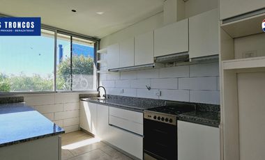 Casa 4 ambientes Venta Los Troncos
