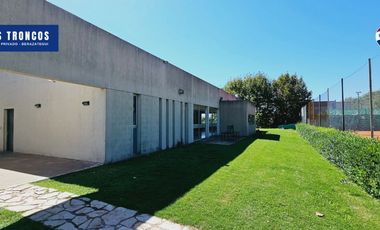 Casa 4 ambientes Venta Los Troncos