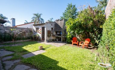 Casa en venta - 3 dormitorios - Ledesco del valle.
