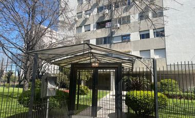 DEPARTAMENTO 4 AMB CON COCHERA EN BARRIO CERRADO