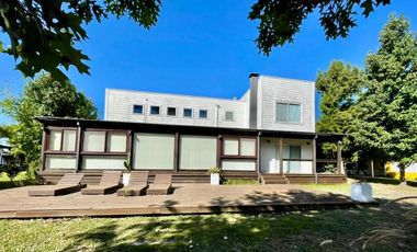 CASA 5 AMB VENTA EN ISLA DEL ESTE.QUINCHO AMARRA