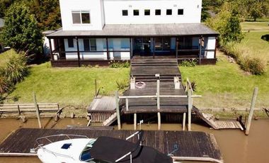 CASA 5 AMB VENTA EN ISLA DEL ESTE.QUINCHO AMARRA