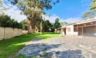 Venta Casa quinta 3 amb con quincho sobre ruta