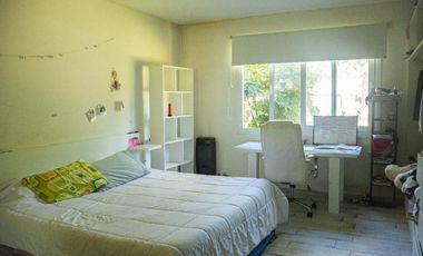 Casa de 4 dormitorios con pileta - City Bell